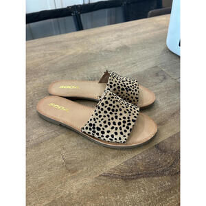 Women's Soda Cheetah Sandals size 7.5